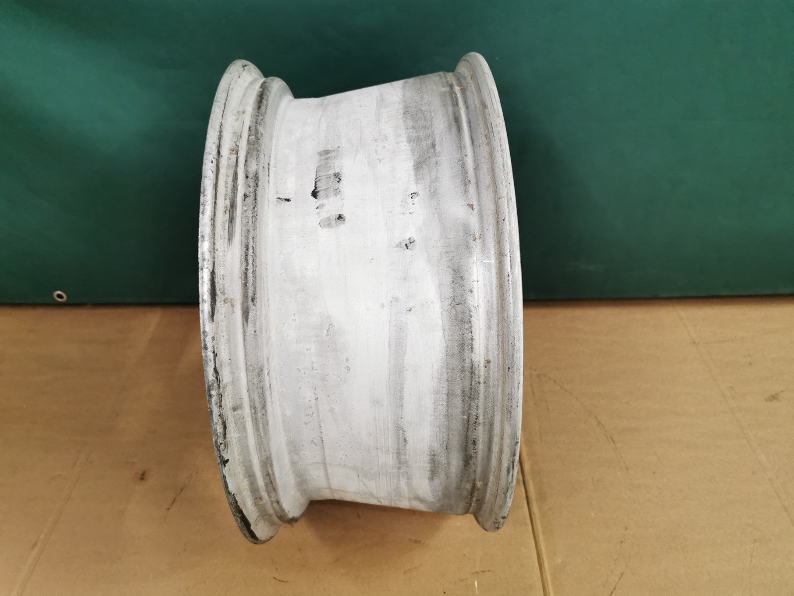 1x AUDI A8 S8 ALLOY WHEEL 4E0 601 025 N (please read)