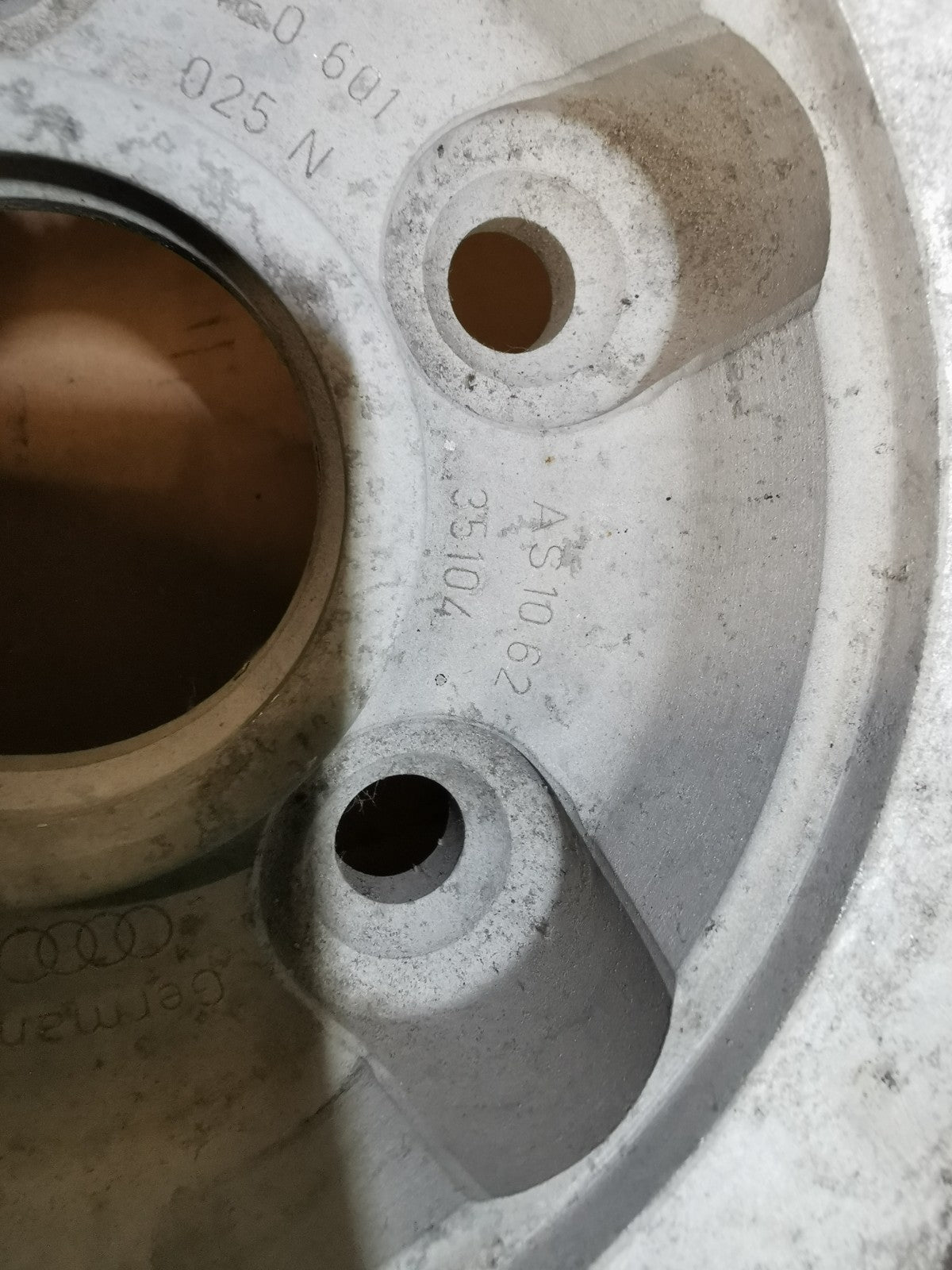 1x AUDI A8 S8 ALLOY WHEEL 4E0 601 025 N (please read)