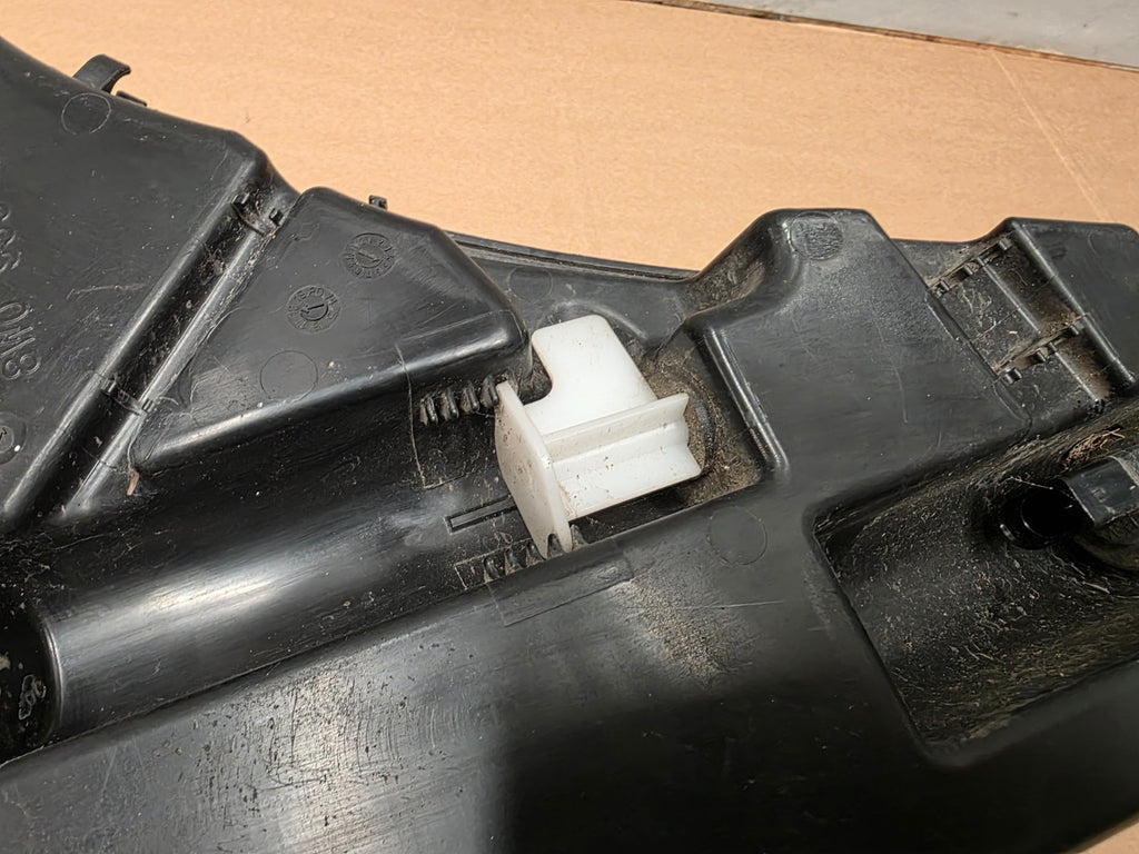 2018 Audi S4 A4 B9 - OEM Windscreen Washer Bottle 8w0955451L