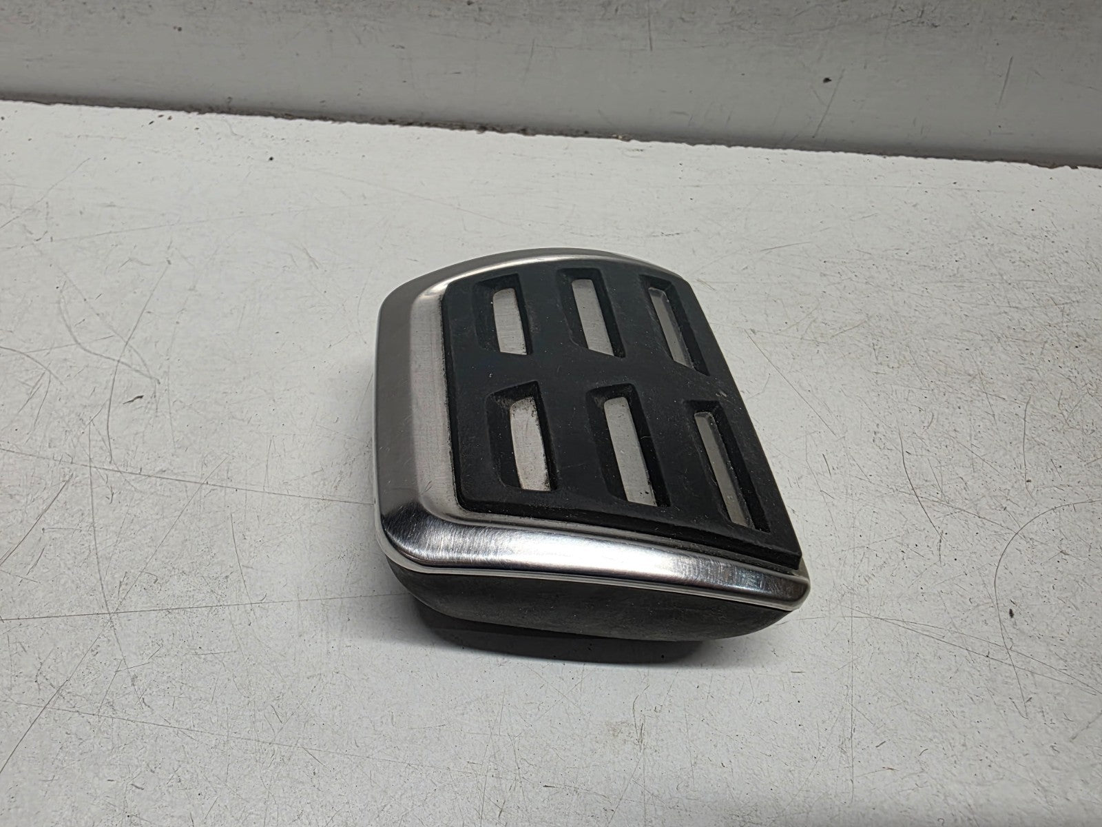 AUDI A4 S4 B9 A5 S5 2016- AUTOMATIC CHROME BRAKE PEDAL COVER PAD 8W2723173