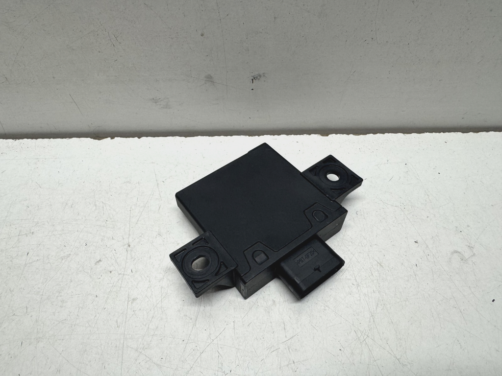 Audi A4 S4 B9 Impact Sound Actuator Control Module 8W0907159J
