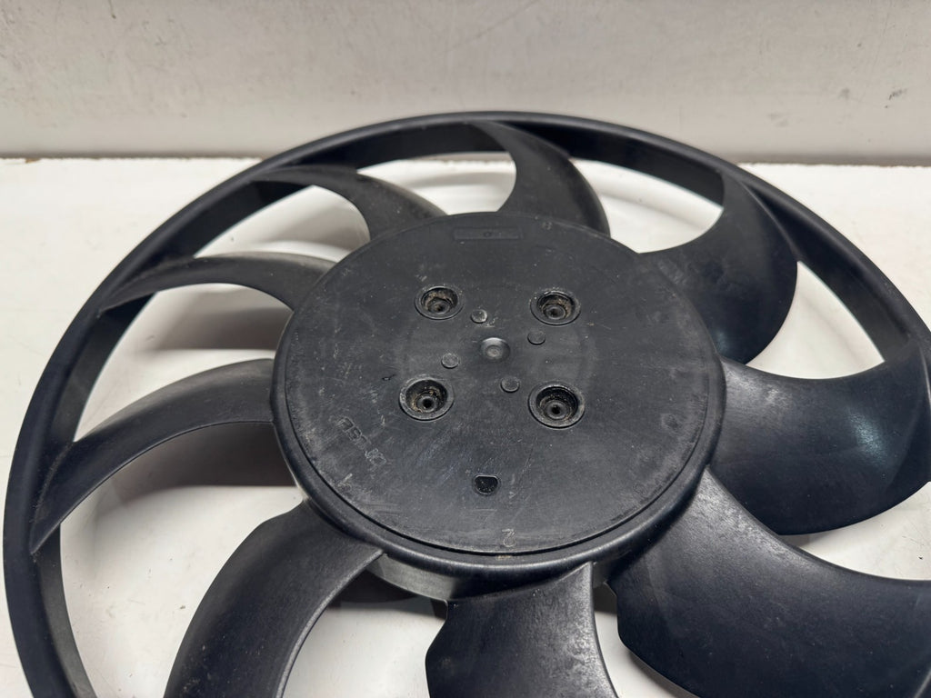 AUDI A4 B9 S4 RADIATOR COOLING FAN MOTOR 8W0959455B