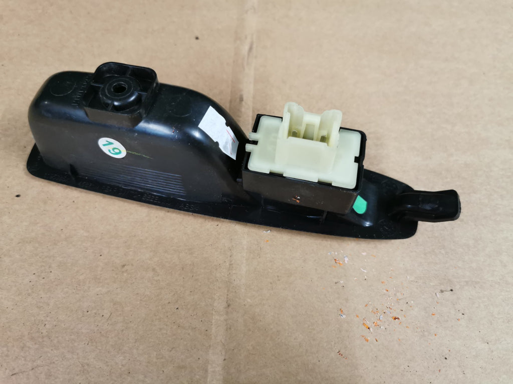RENAULT CLIO MK4 BH Rear Right Door Window Switch 809504239R 29403701