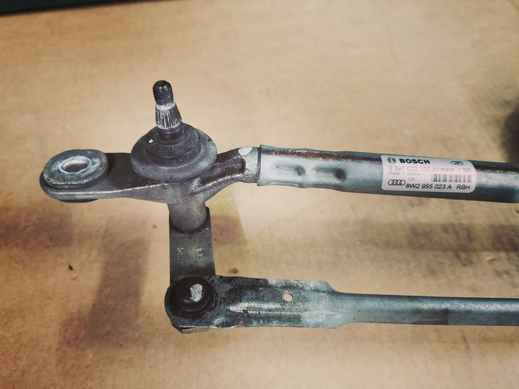 Audi A4 S4 B9 Front Windscreen Wiper Motor Linkage Mechanism 8W2955023A