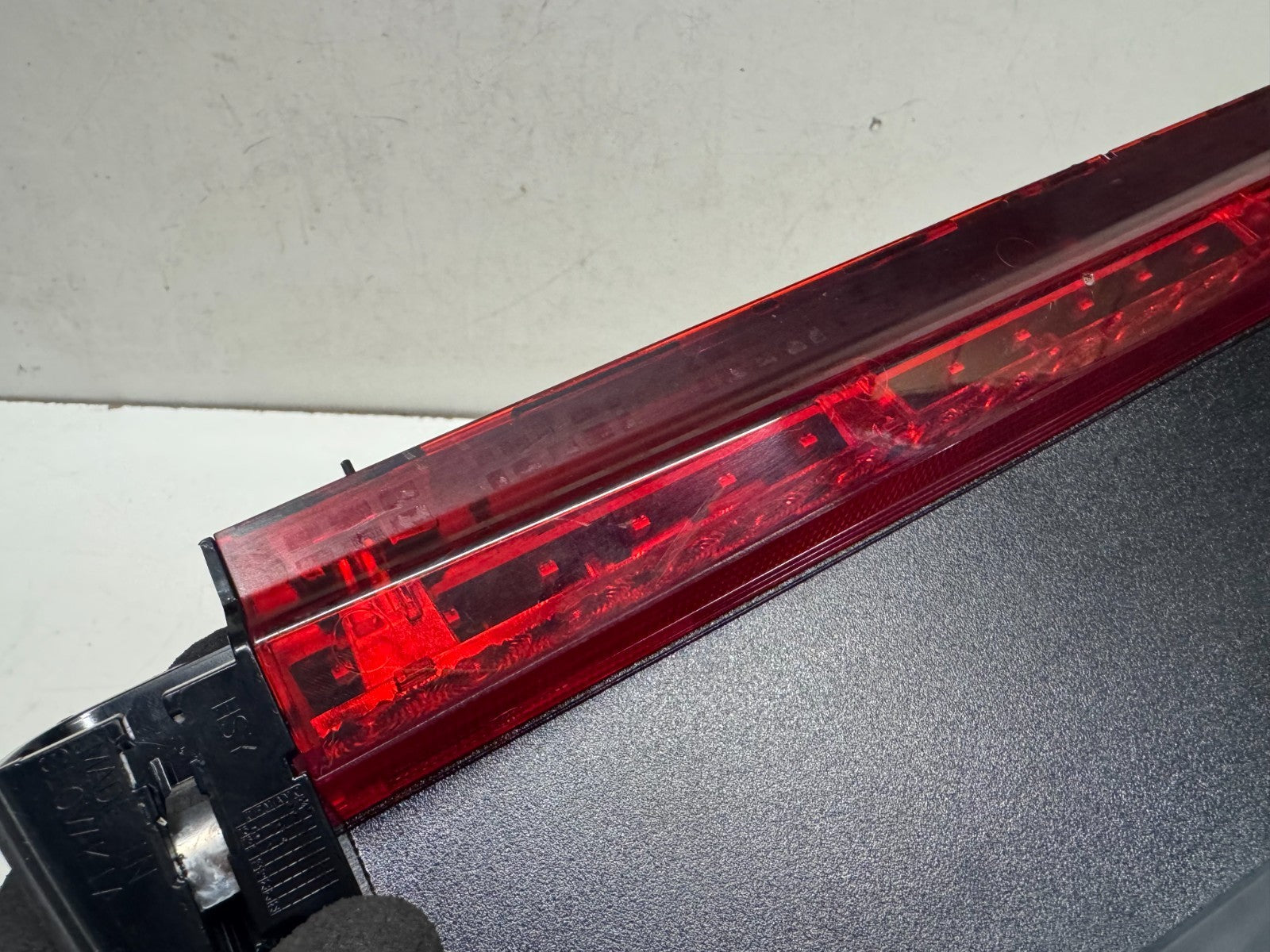 AUDI A4 S4 B9 REAR BRAKE LIGHT THIRD BRAKE LIGHT 8W5945097