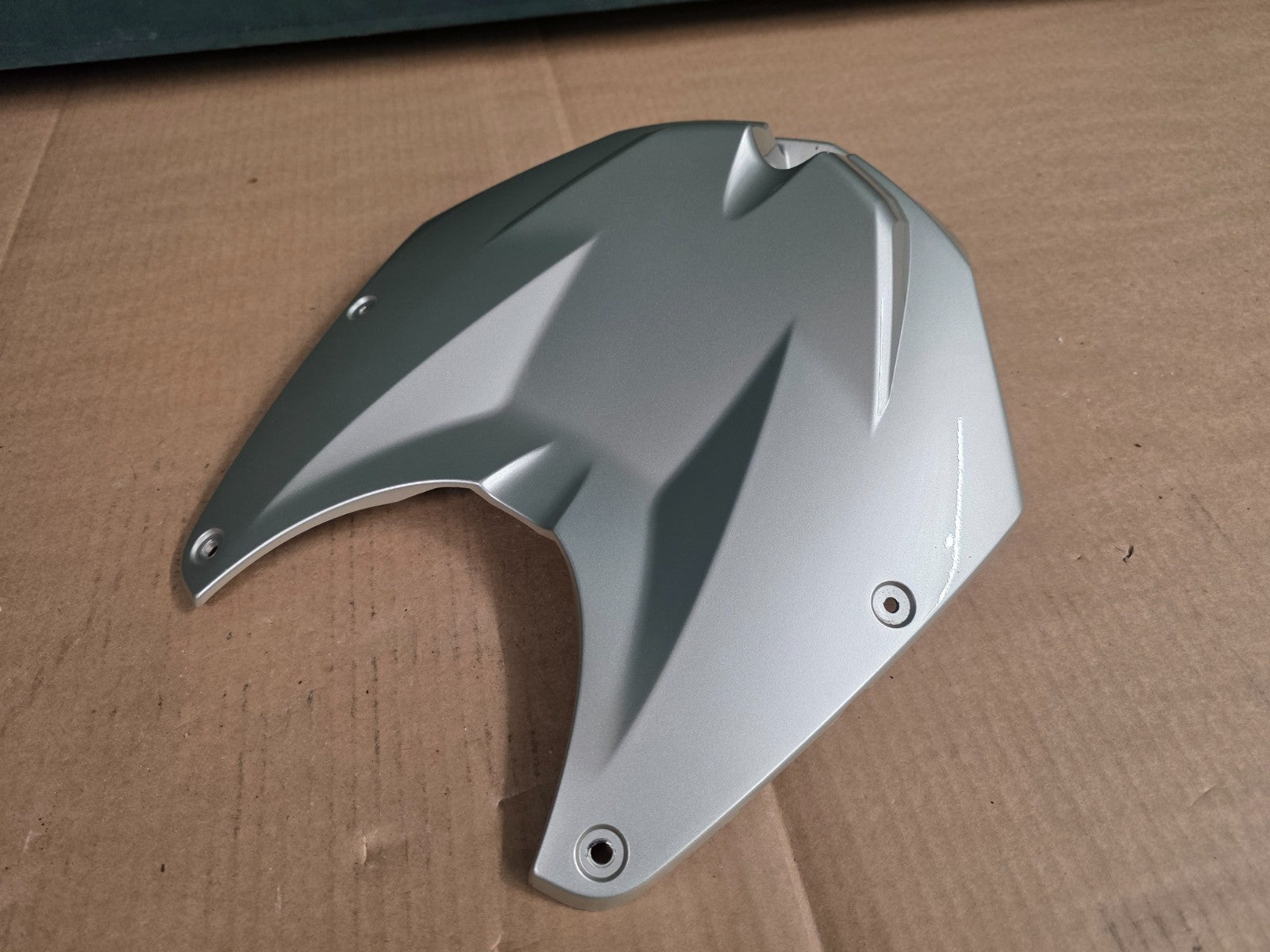 2009 - 2014 BMW S1000RR GEN 1 & 2- OEM Fuel Tank Fairing Cowl Cover 7689947
