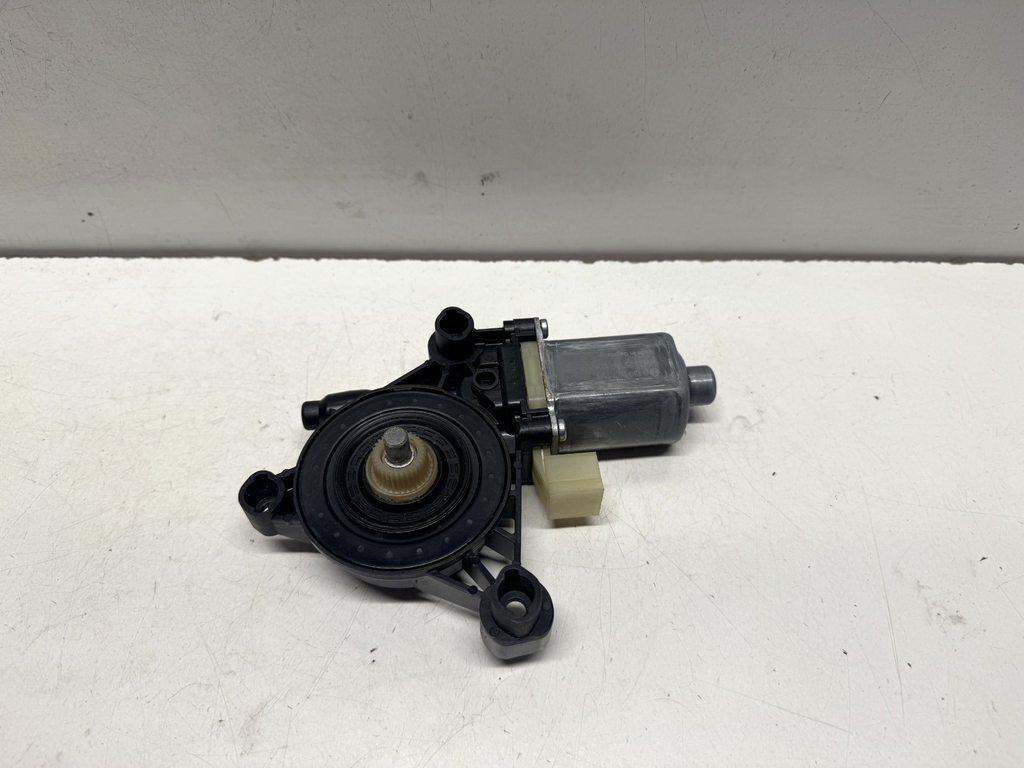 AUDI A4 S4 B9 FRONT PASSENGER LEFT SIDE WINDOW MOTOR 8W0959801