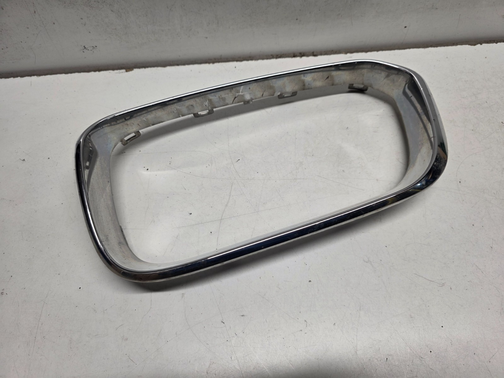 BMW 1 Series F20 F21 Left Front Bumper Trim Genuine 7371747 7371685 I14U-2502-22