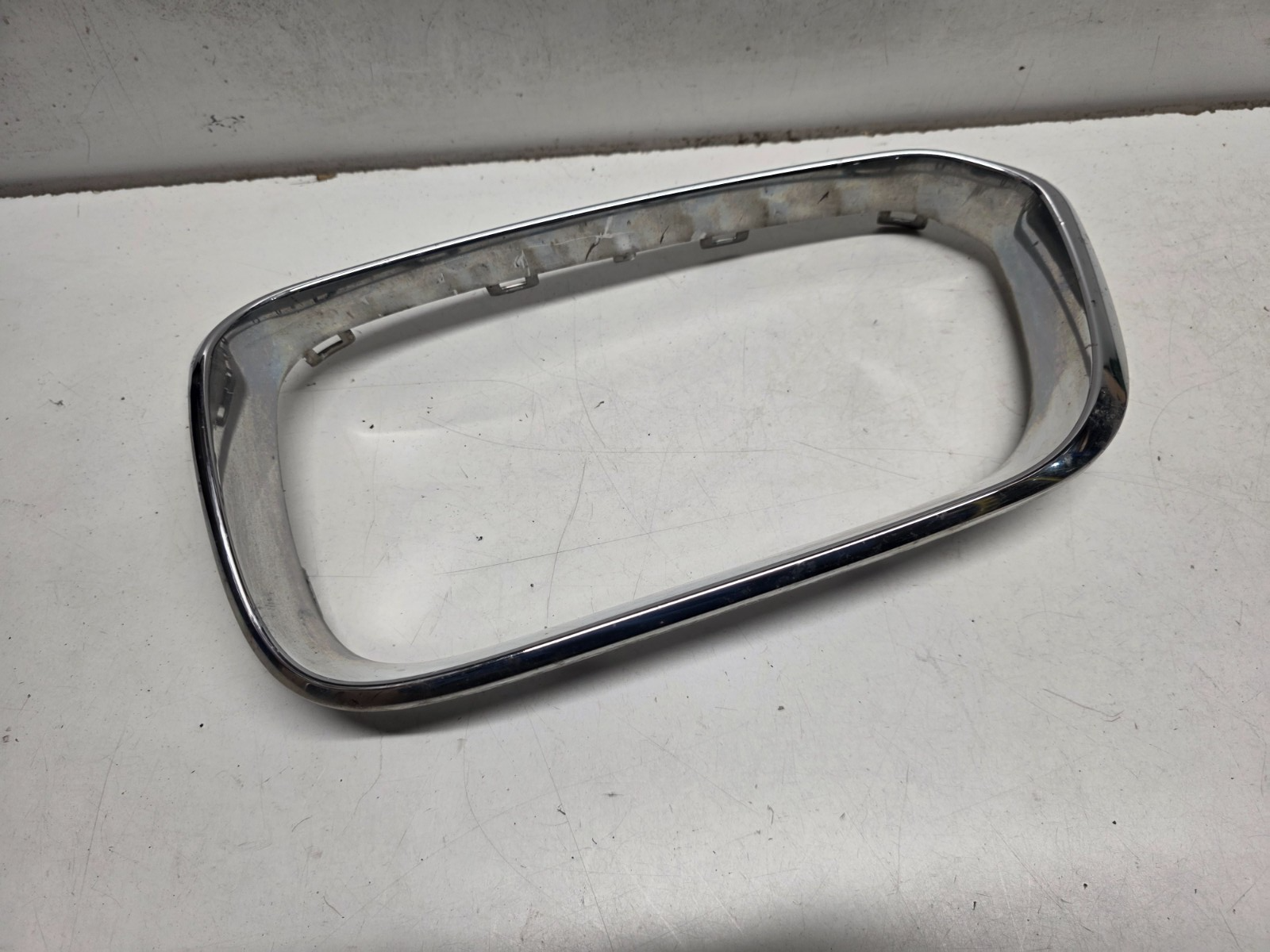 BMW 1 Series F20 F21 Left Front Bumper Trim Genuine 7371747 7371685 I14U-2502-22