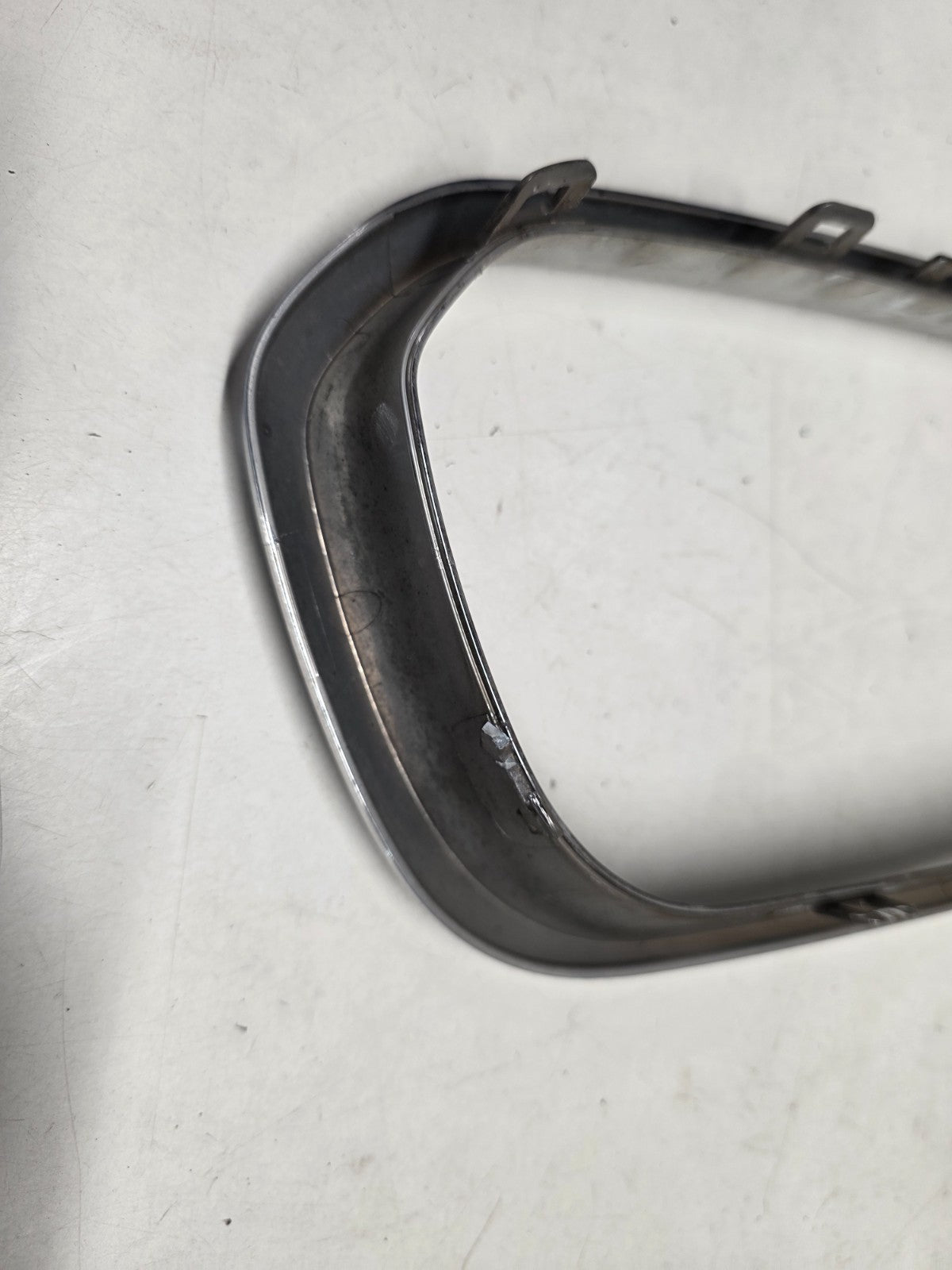 BMW 1 Series F20 F21 Left Front Bumper Trim Genuine 7371747 7371685 I14U-2502-22