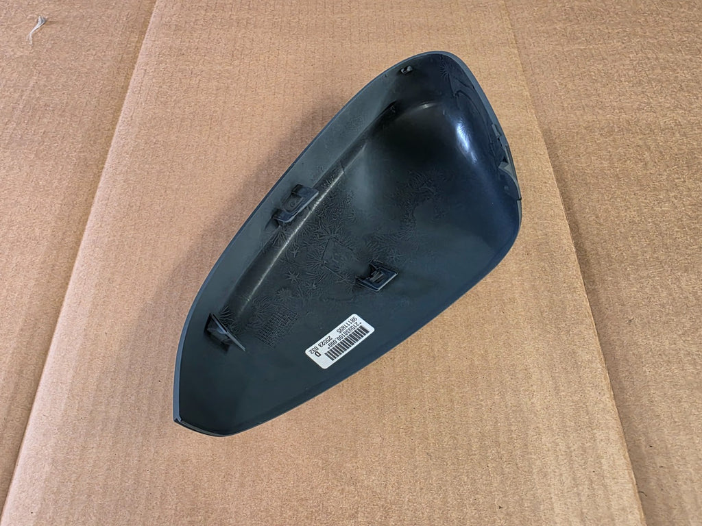Genuine PSA Peugeot 3008 5008 RH OS Wing mirror cover 98111895