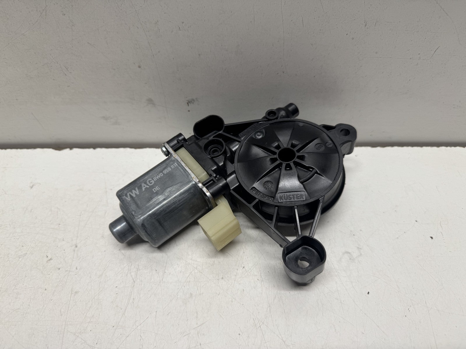Audi A4 S4 B9 Rear Door Window Control Motor Left N/S 8W0959811