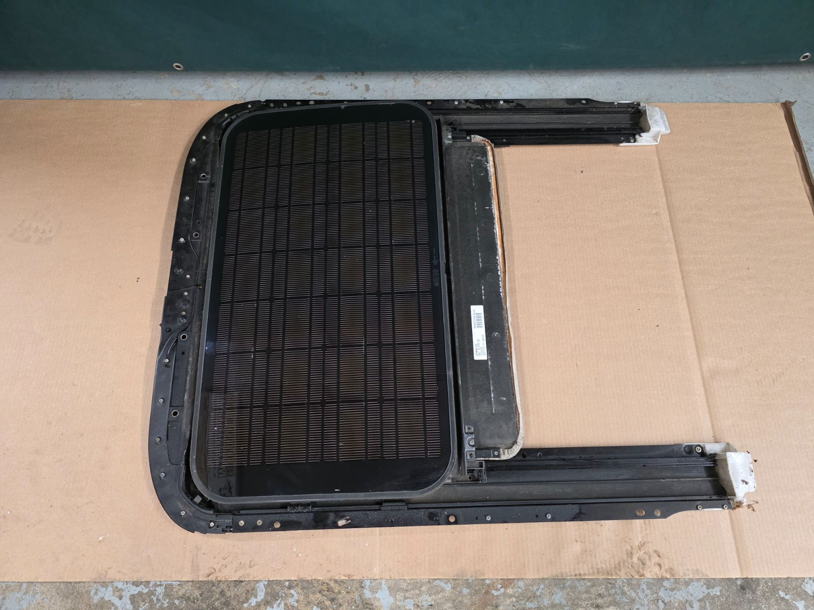 Audi A6 S6 C5 Avant - WEBASTO Sunroof Solar Panel 4B9 877 041  (please read)