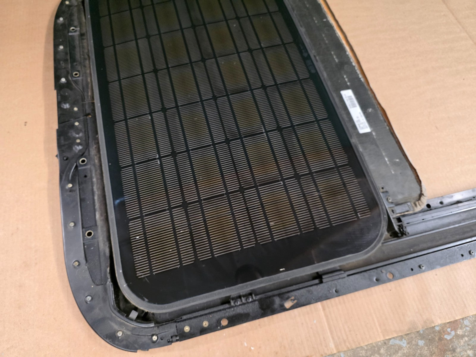 Audi A6 S6 C5 Avant - WEBASTO Sunroof Solar Panel 4B9 877 041  (please read)