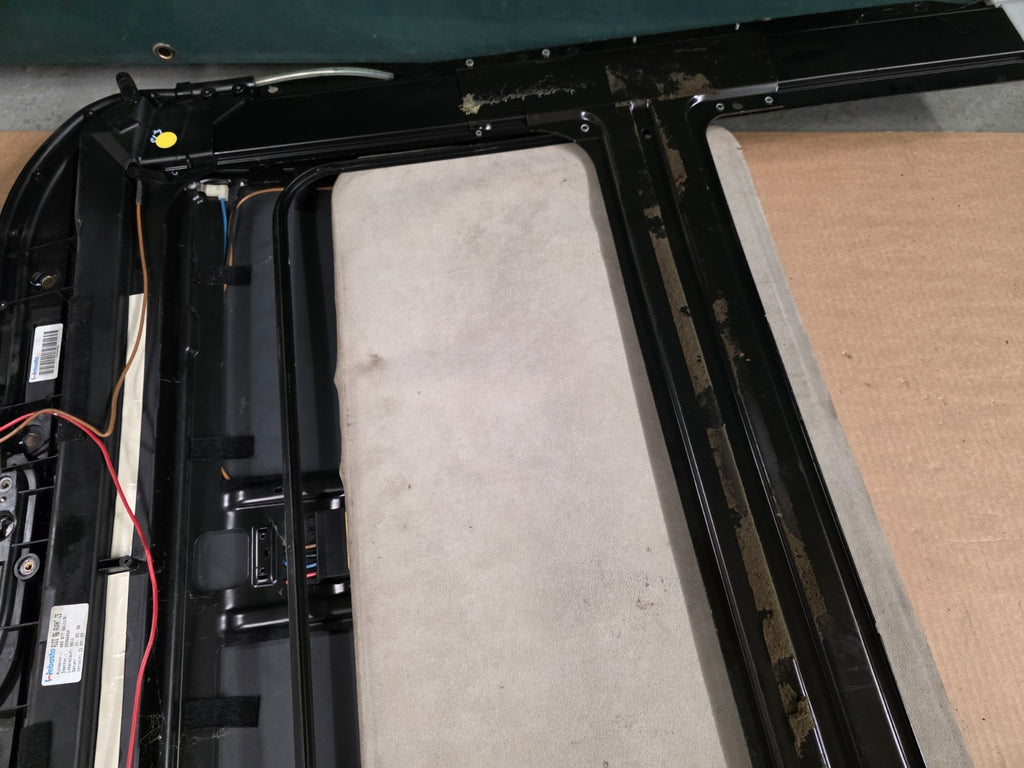 Audi A6 S6 C5 Avant - WEBASTO Sunroof Solar Panel 4B9 877 041  (please read)