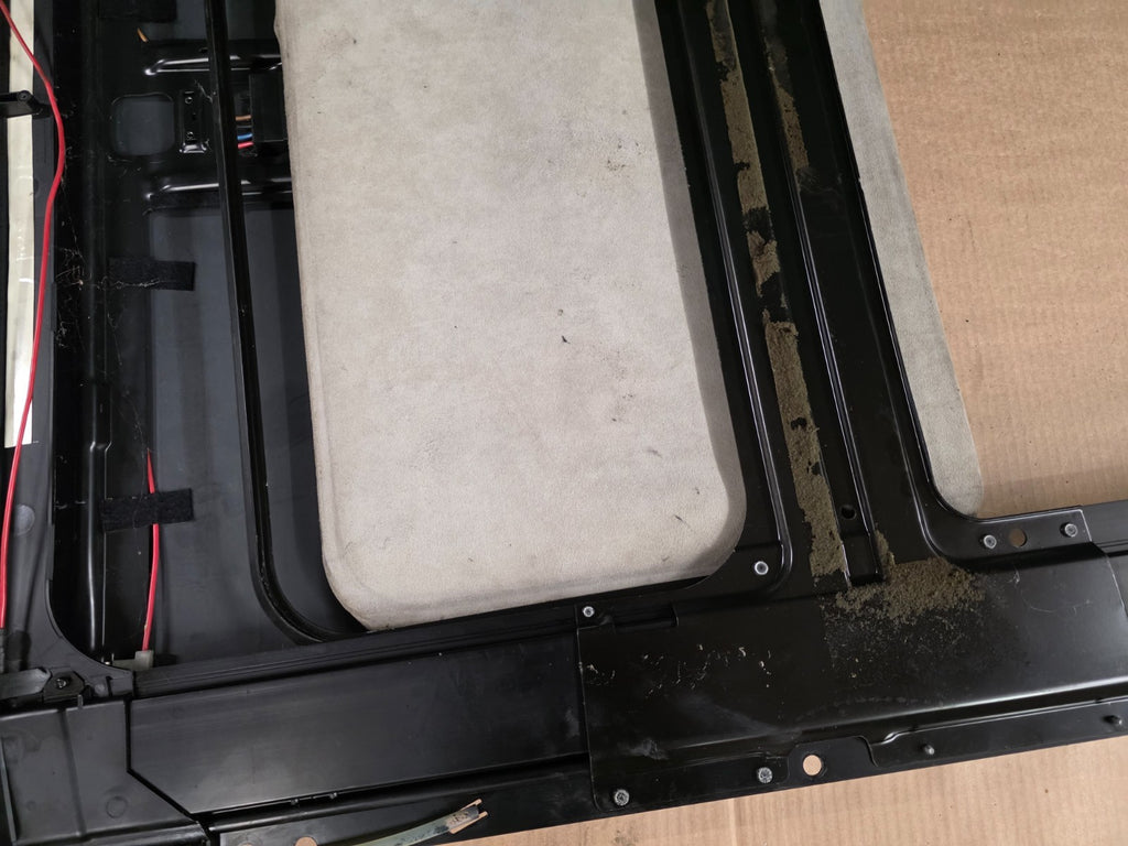Audi A6 S6 C5 Avant - WEBASTO Sunroof Solar Panel 4B9 877 041  (please read)