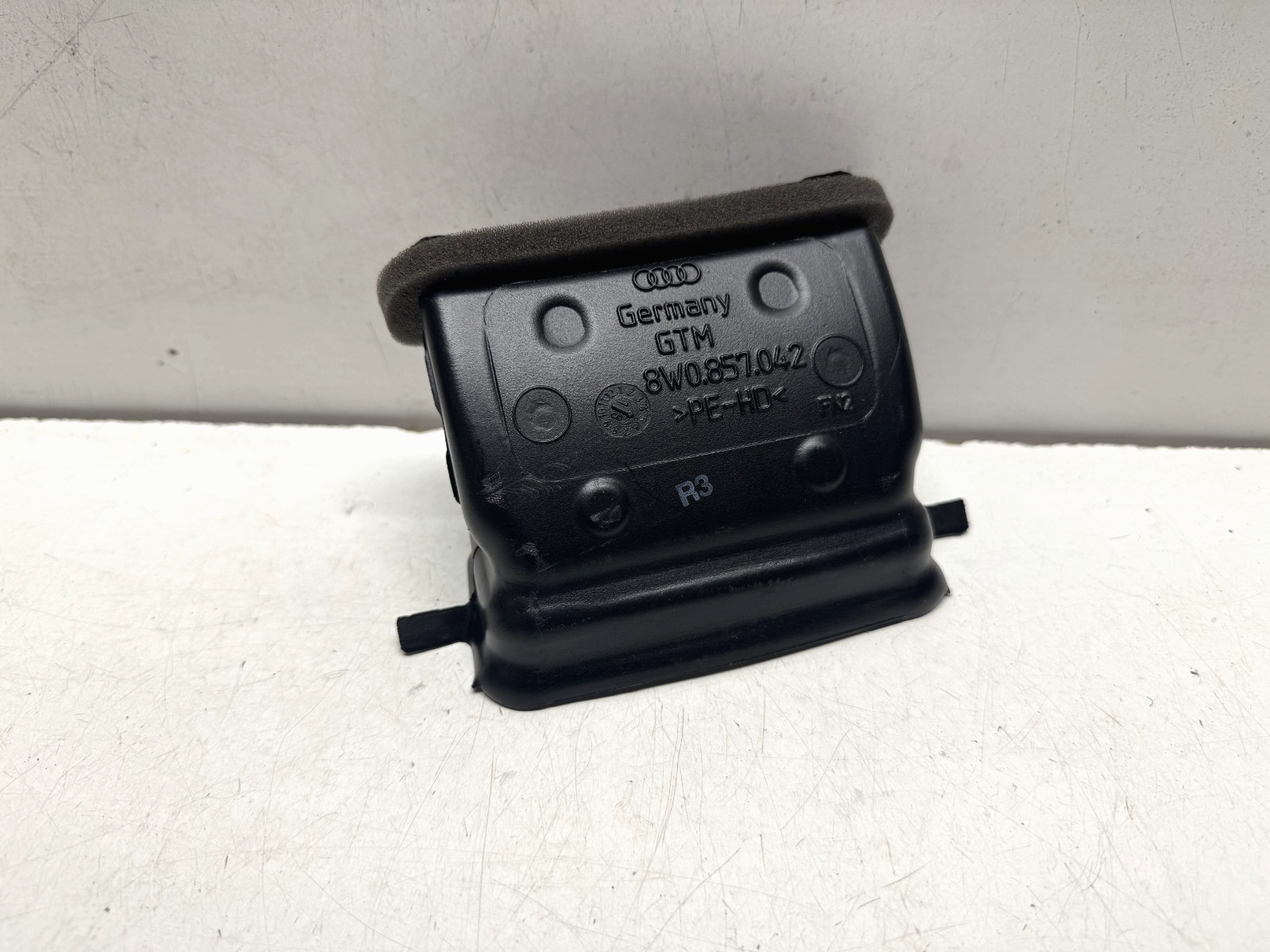 AUDI A4 S4 B9 OEM AIR INTAKE VENT DUCT 8W0857042