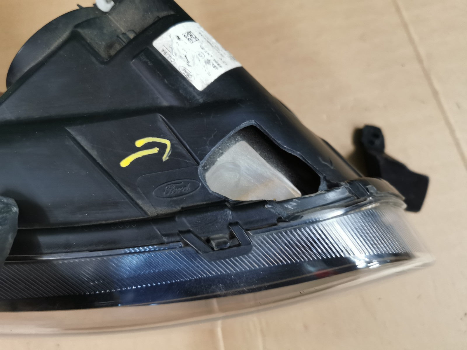 FORD TRANSIT O/S RIGHT DRIVER SIDE HEADLIGHT 2018-2024 GK31-13W029-AB