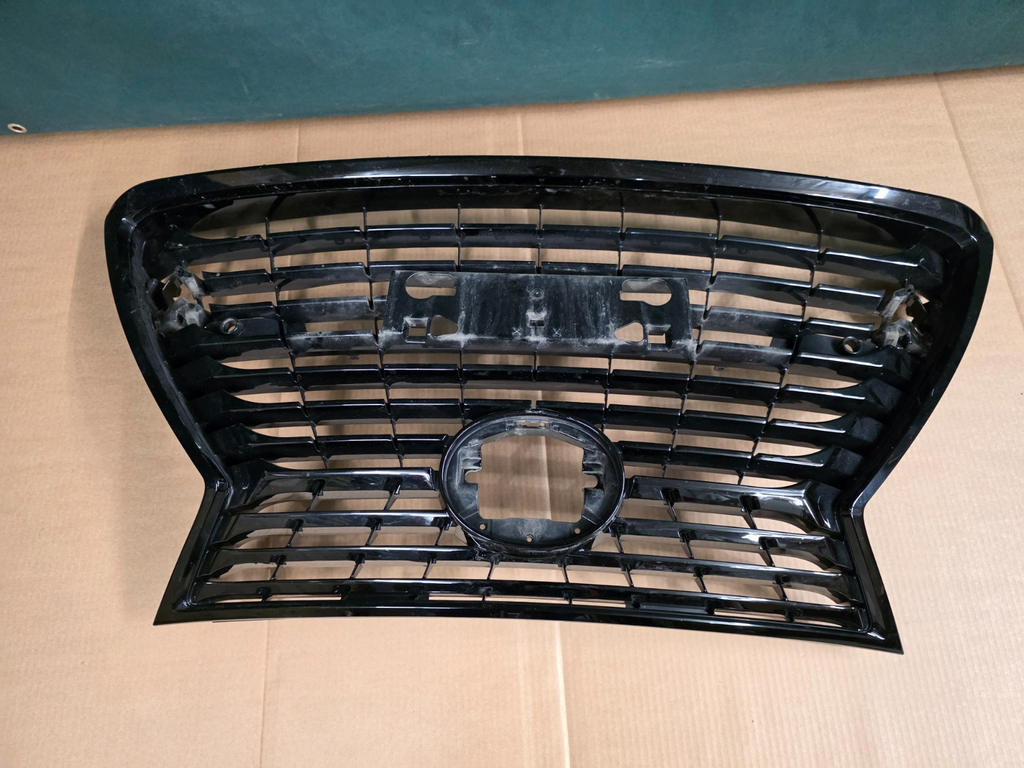 Toyota LEXUS NX I (AZ10) Radiator Grille 5310178680