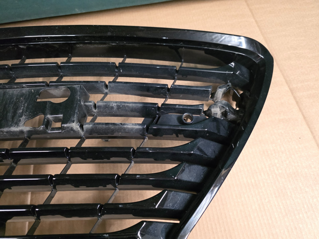 Toyota LEXUS NX I (AZ10) Radiator Grille 5310178680