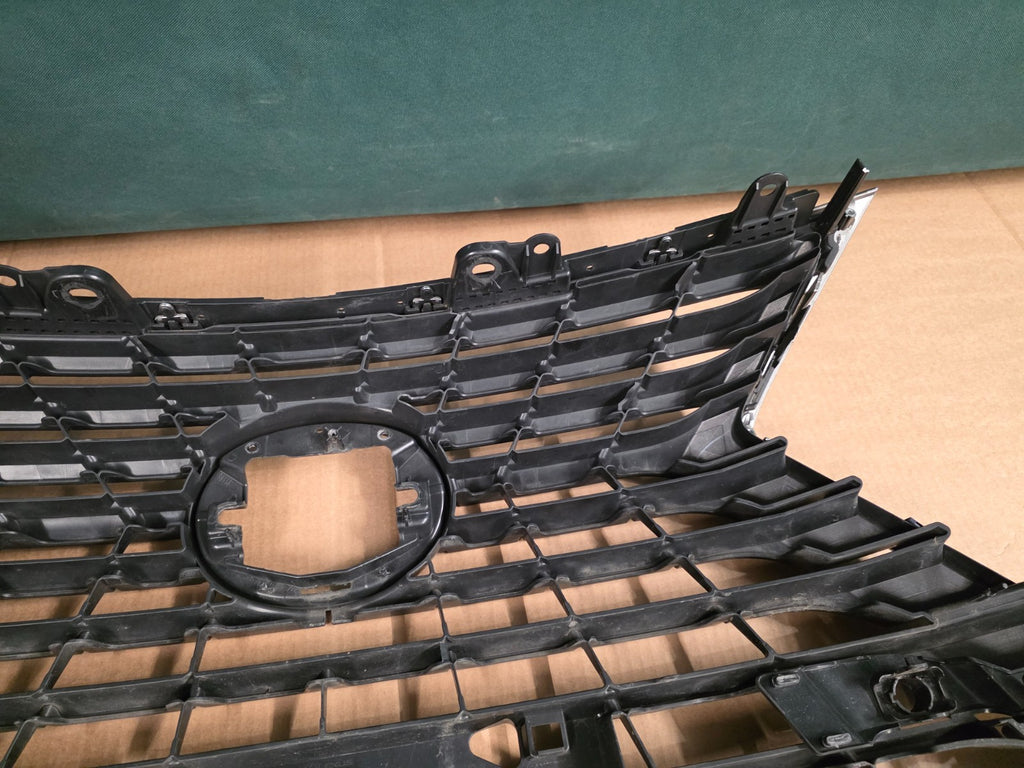 Toyota LEXUS NX I (AZ10) Radiator Grille 5310178680