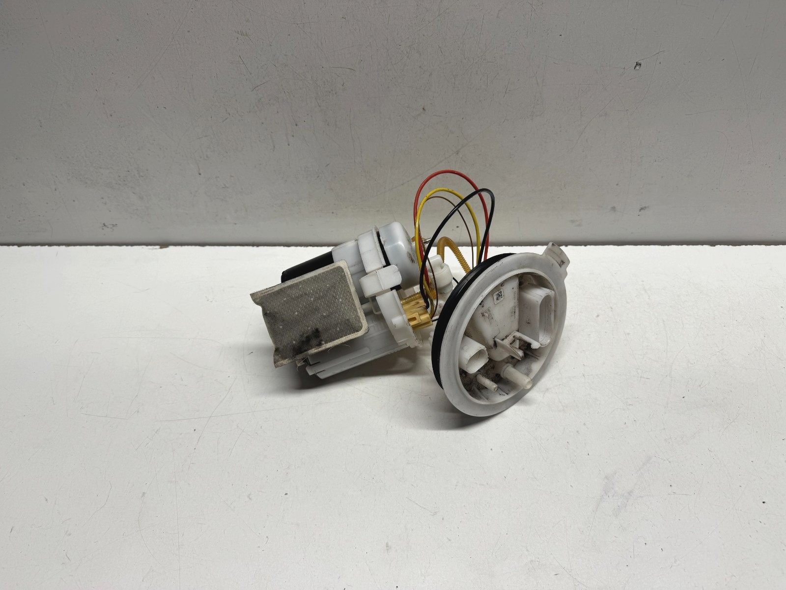 AUDI A4 S4 FUEL TANK SENDER UNIT 8W0919087J