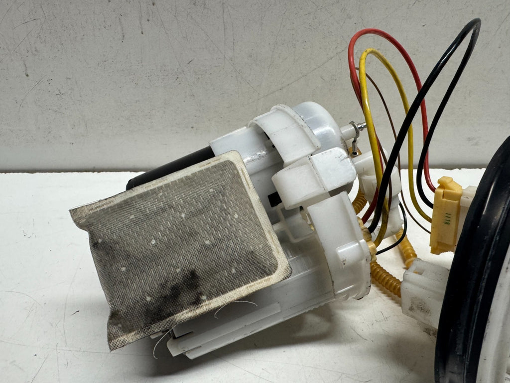 AUDI A4 S4 FUEL TANK SENDER UNIT 8W0919087J