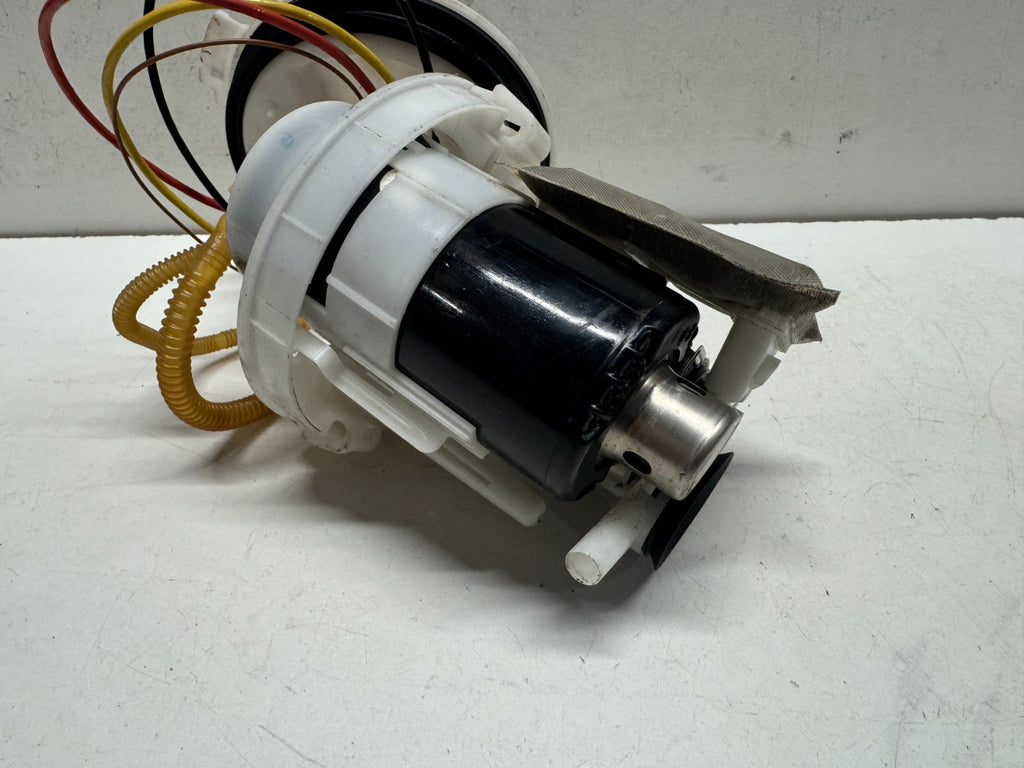 AUDI A4 S4 FUEL TANK SENDER UNIT 8W0919087J
