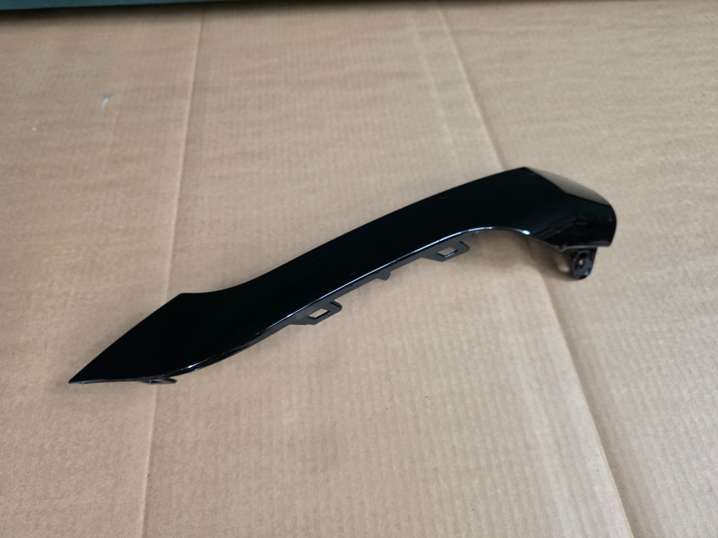 Range Rover Evoque Front Bumper Left Trim 2019 ON K8D2-17E785-AB Genuine