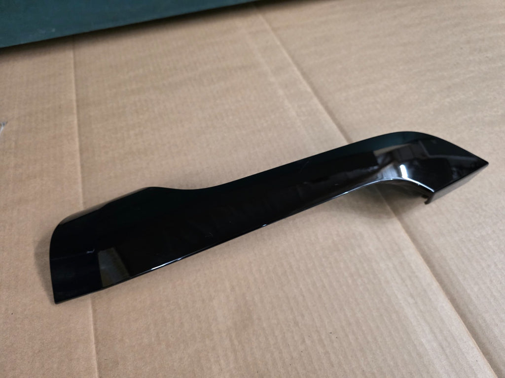 Range Rover Evoque Front Bumper Left Trim 2019 ON K8D2-17E785-AB Genuine
