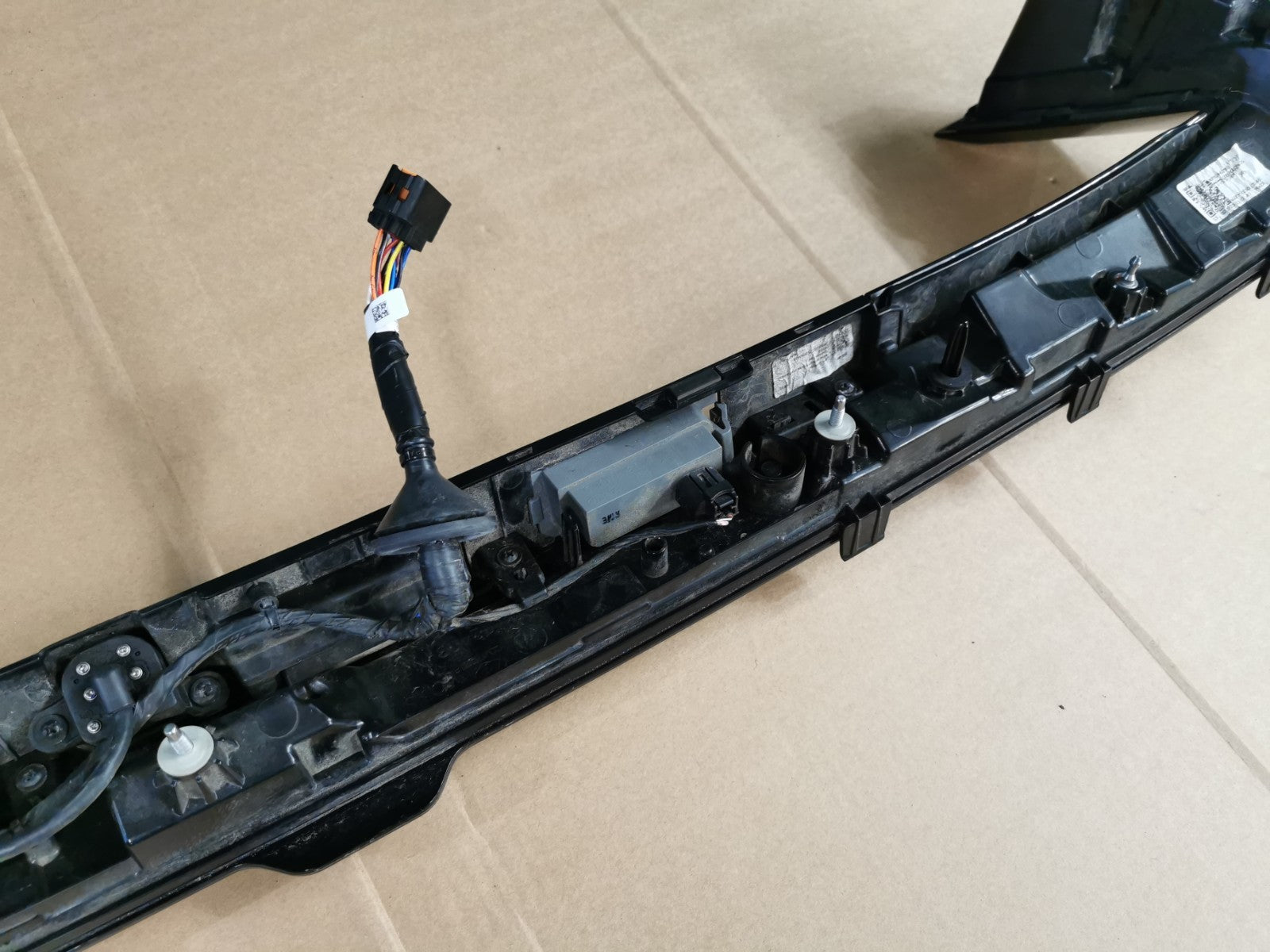 HYUNDAI TUCSON NX4 TAILGATE BOOT LED LIGHT TAIL LIGHT 92403-N71 2020-2023