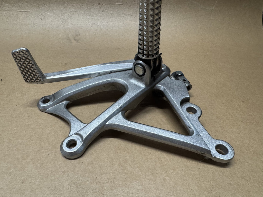 Yamaha YZF-R1 14B 2009-2014 Right Rider Foot Peg Footrest Genuine OEM