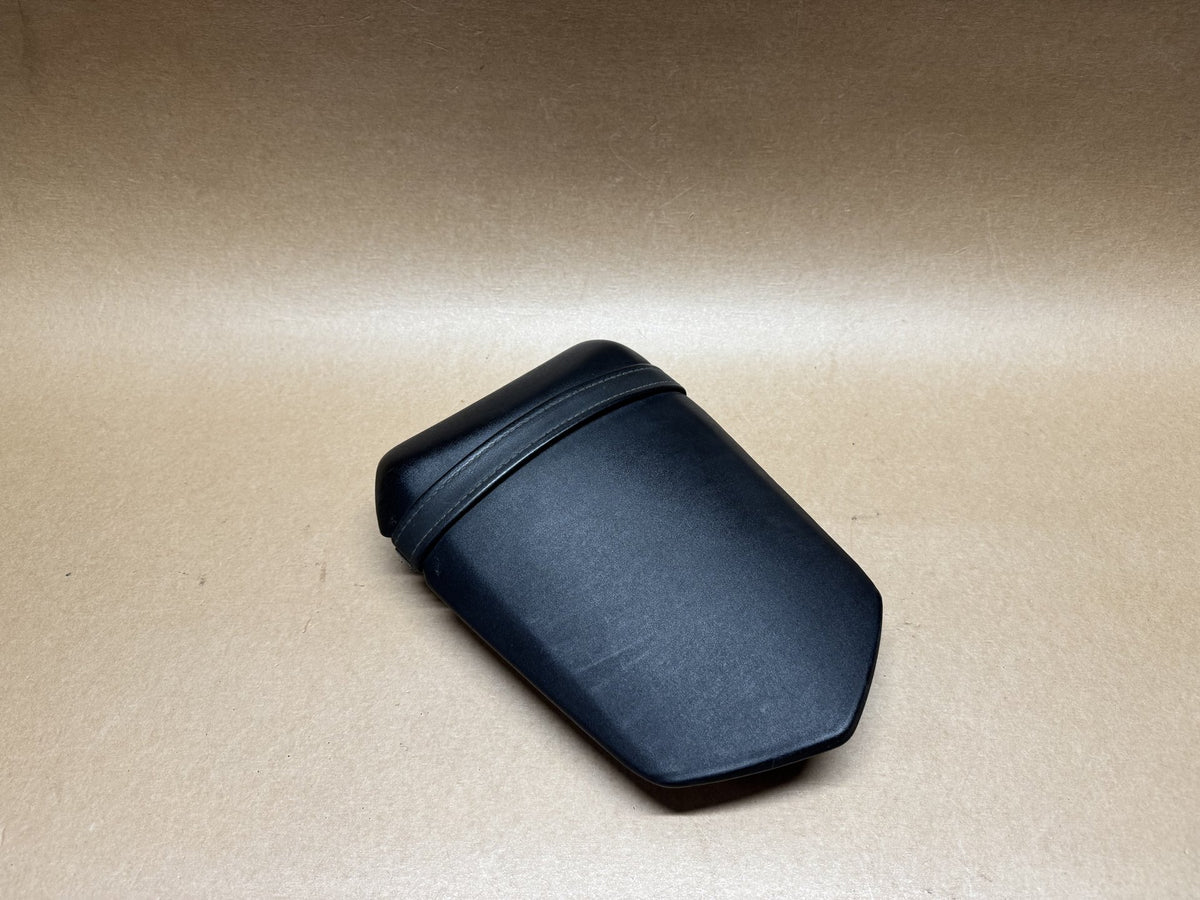 Yamaha YZF R1 5VY 2004-2006 Rear Pillion Seat Genuine OEM