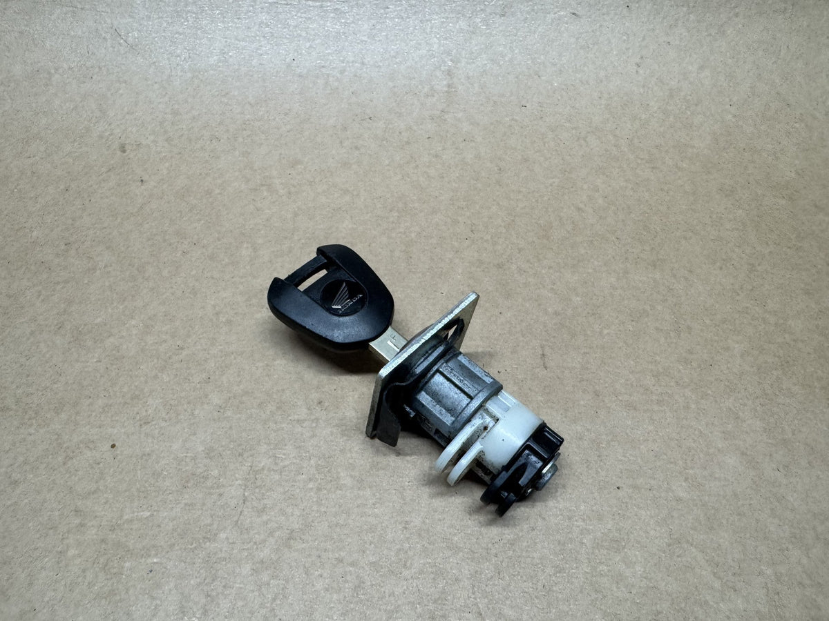 HONDA NC 750 S 2016-2020 Seat Lock Key Barrel 77239-MGS-D32